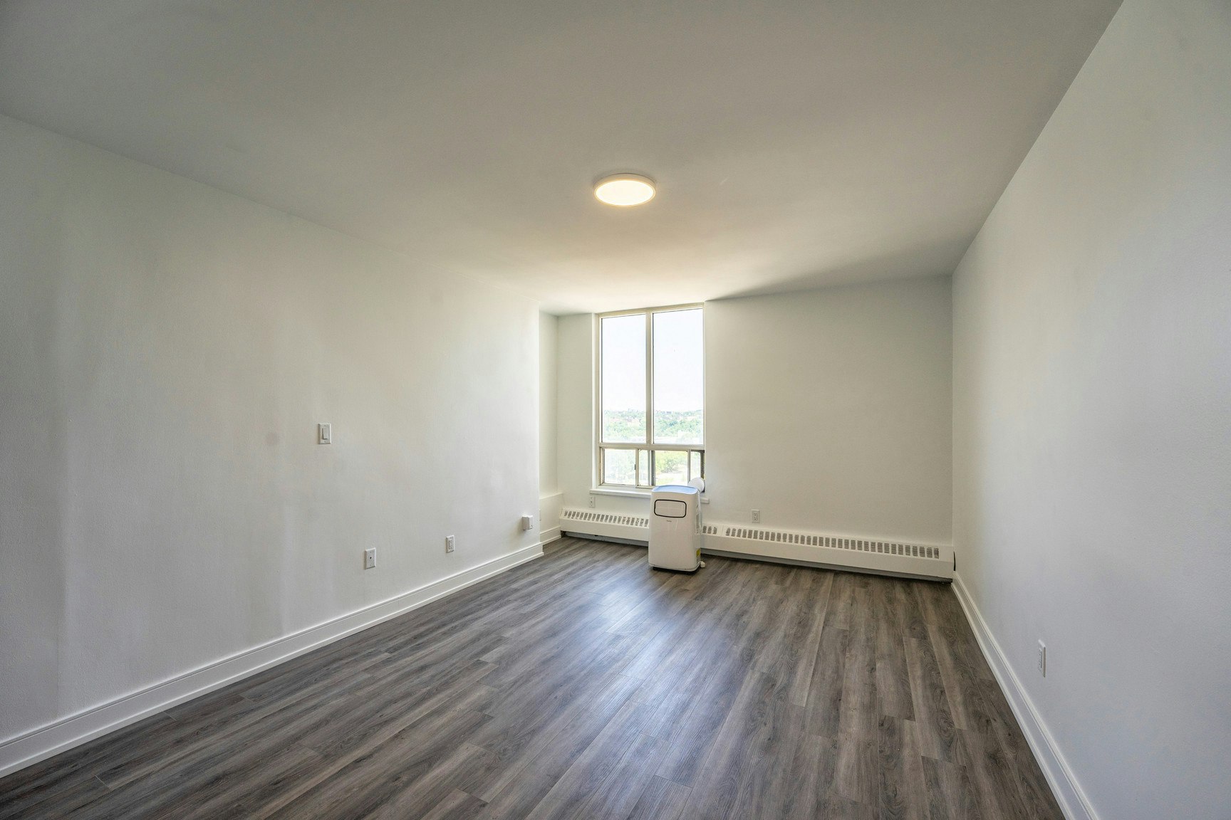 1109-35 David Salomon Drive, Toronto, ON, M3C 1E7 - 7