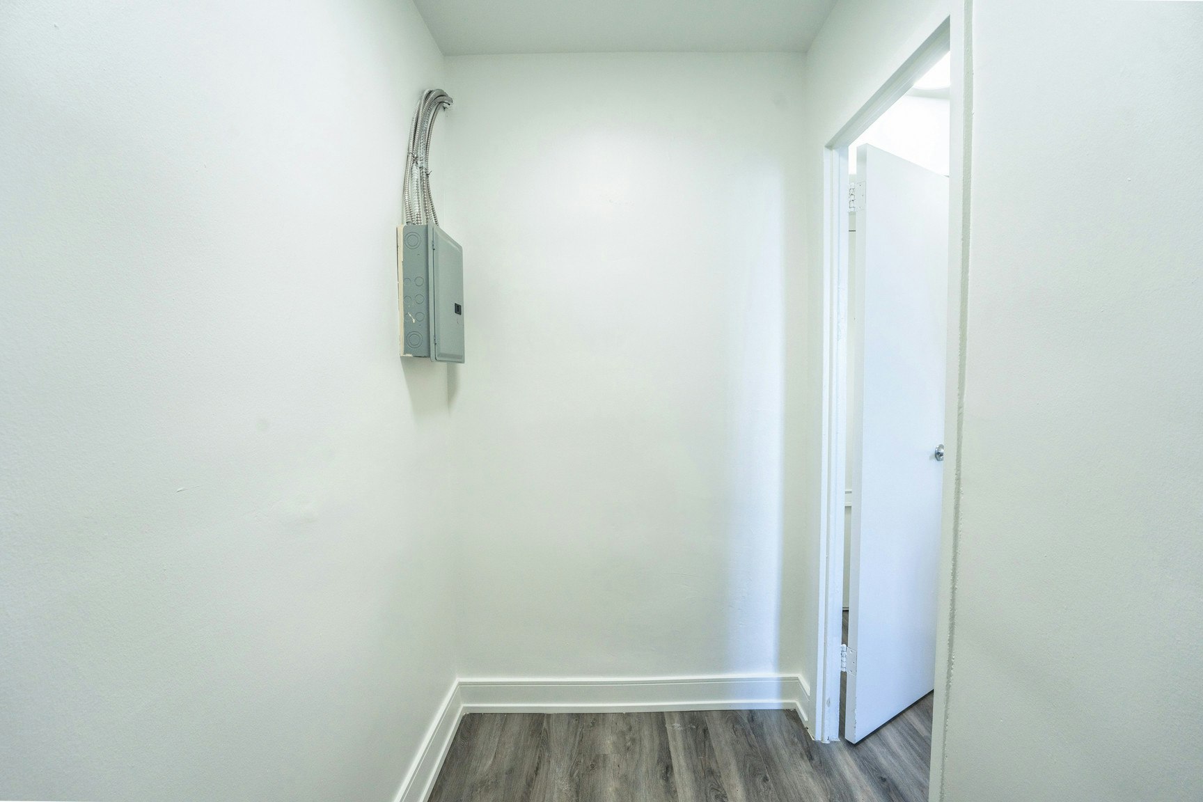 1109-35 David Salomon Drive, Toronto, ON, M3C 1E7 - 11