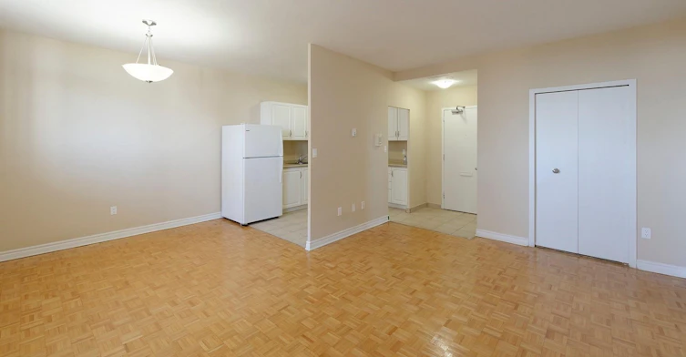 PH02-90 Eastdale Avenue, Toronto, ON, M4C 5A2 - 6