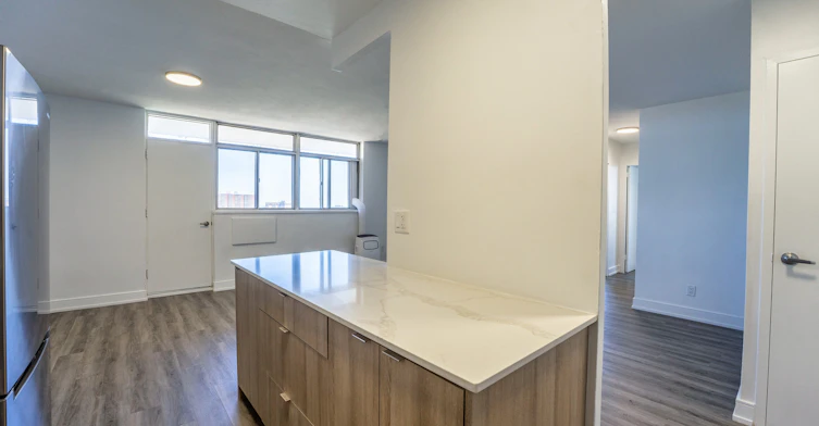 111-90 Eastdale Avenue, Toronto, ON, M4C 5A2 - 12