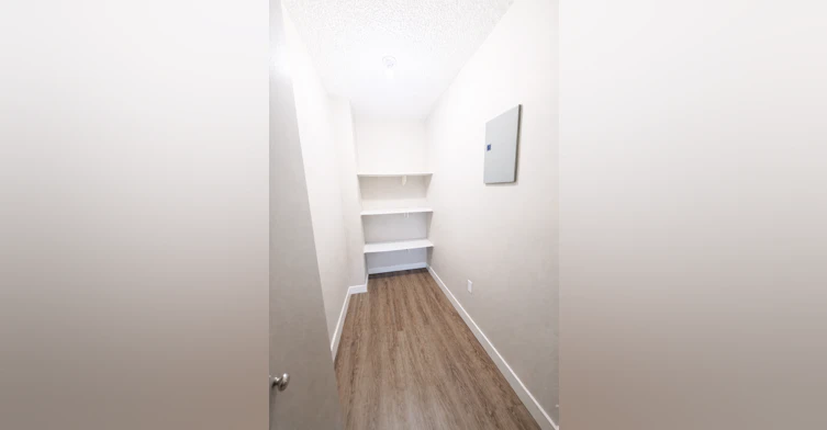 111 146 Avenue SE, Calgary, AB, T2X 1Z1 - 9