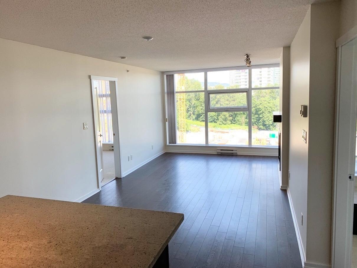 1105-2289 Yukon Crescent, Burnaby, BC, V5C 0B2 - 4