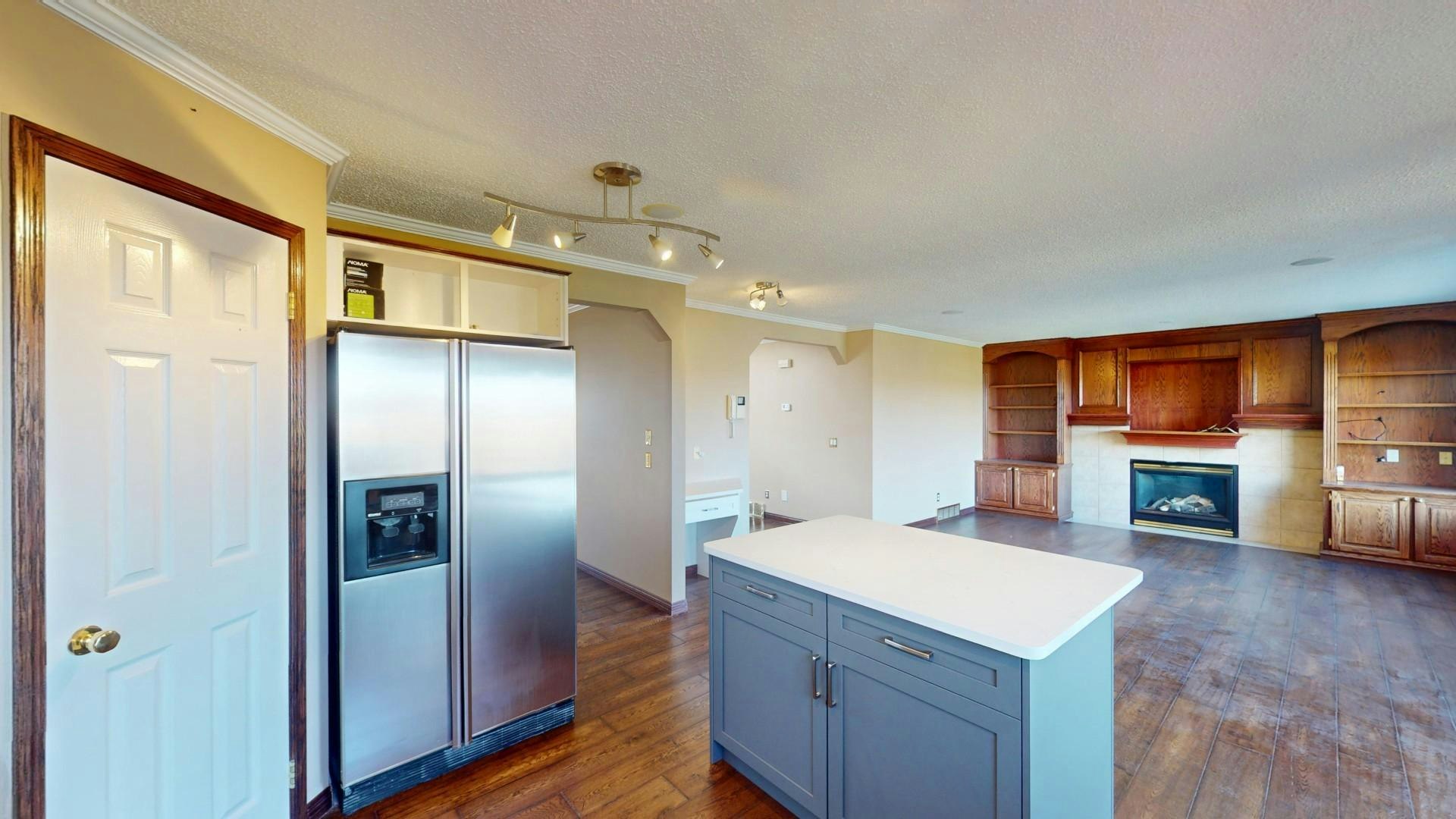 42 Valley Ponds Way NW, Calgary, AB, T3B 5T5 - 2
