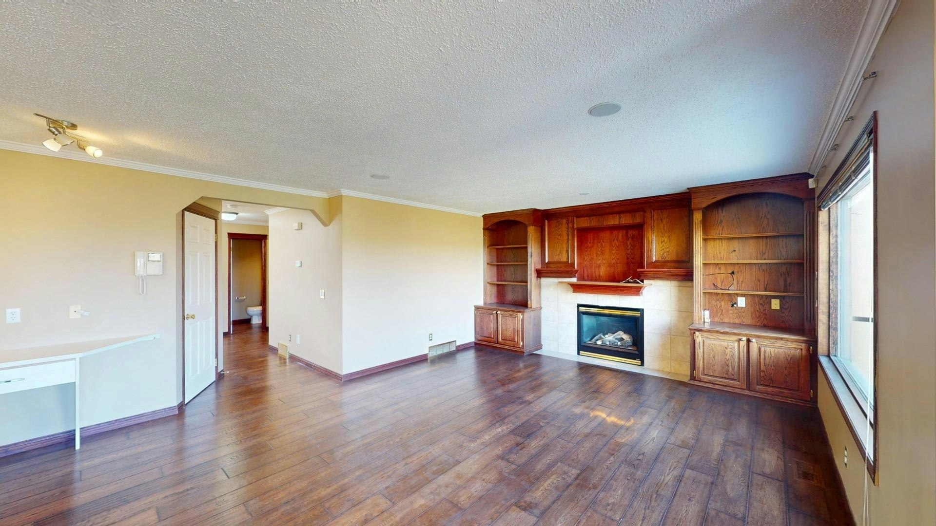42 Valley Ponds Way NW, Calgary, AB, T3B 5T5 - 5