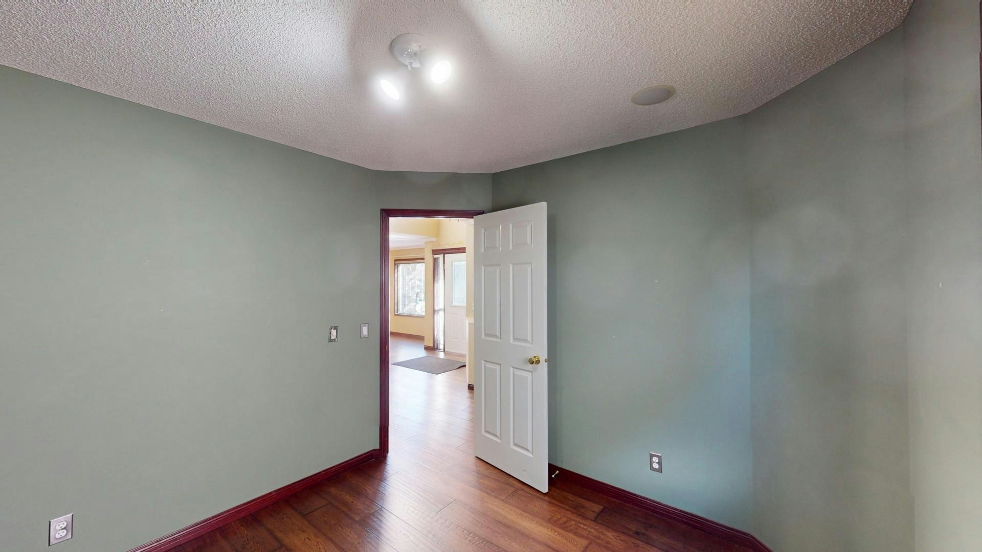 42 Valley Ponds Way NW, Calgary, AB, T3B 5T5 - 17