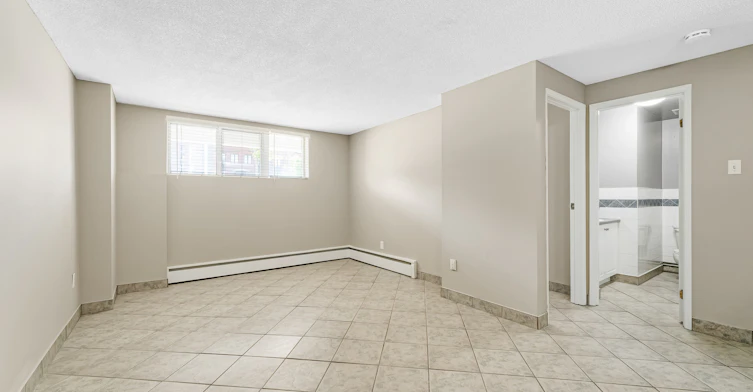 1815 Baseline Road, Ottawa, ON, K2C 0C5