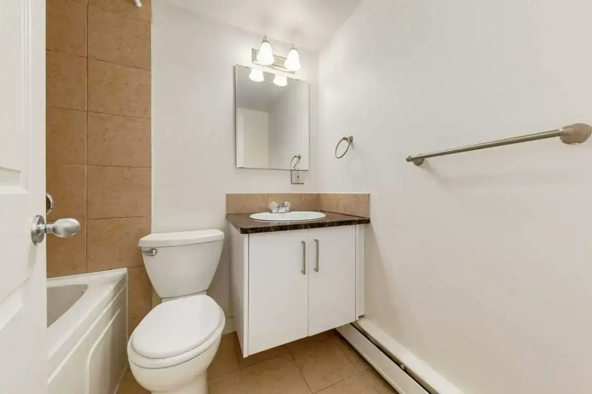 403-127 25 Avenue SW, Calgary, AB, T2S 3G4 - 6