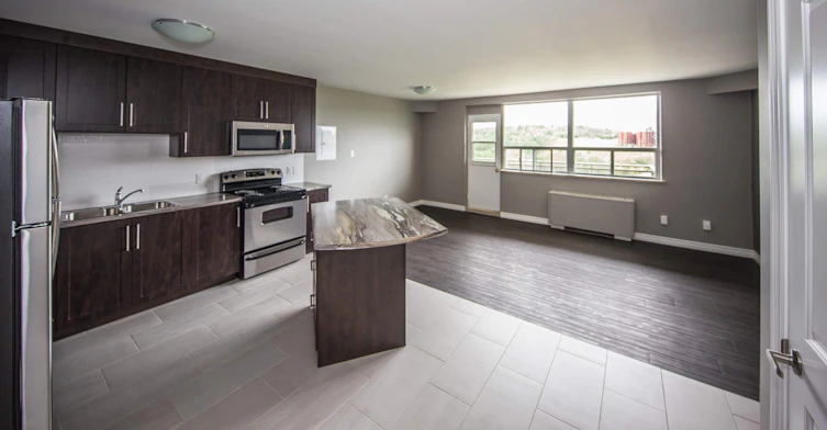 700-1140 Ramsey View Court, Greater Sudbury, ON, P3E 2E3 - 2