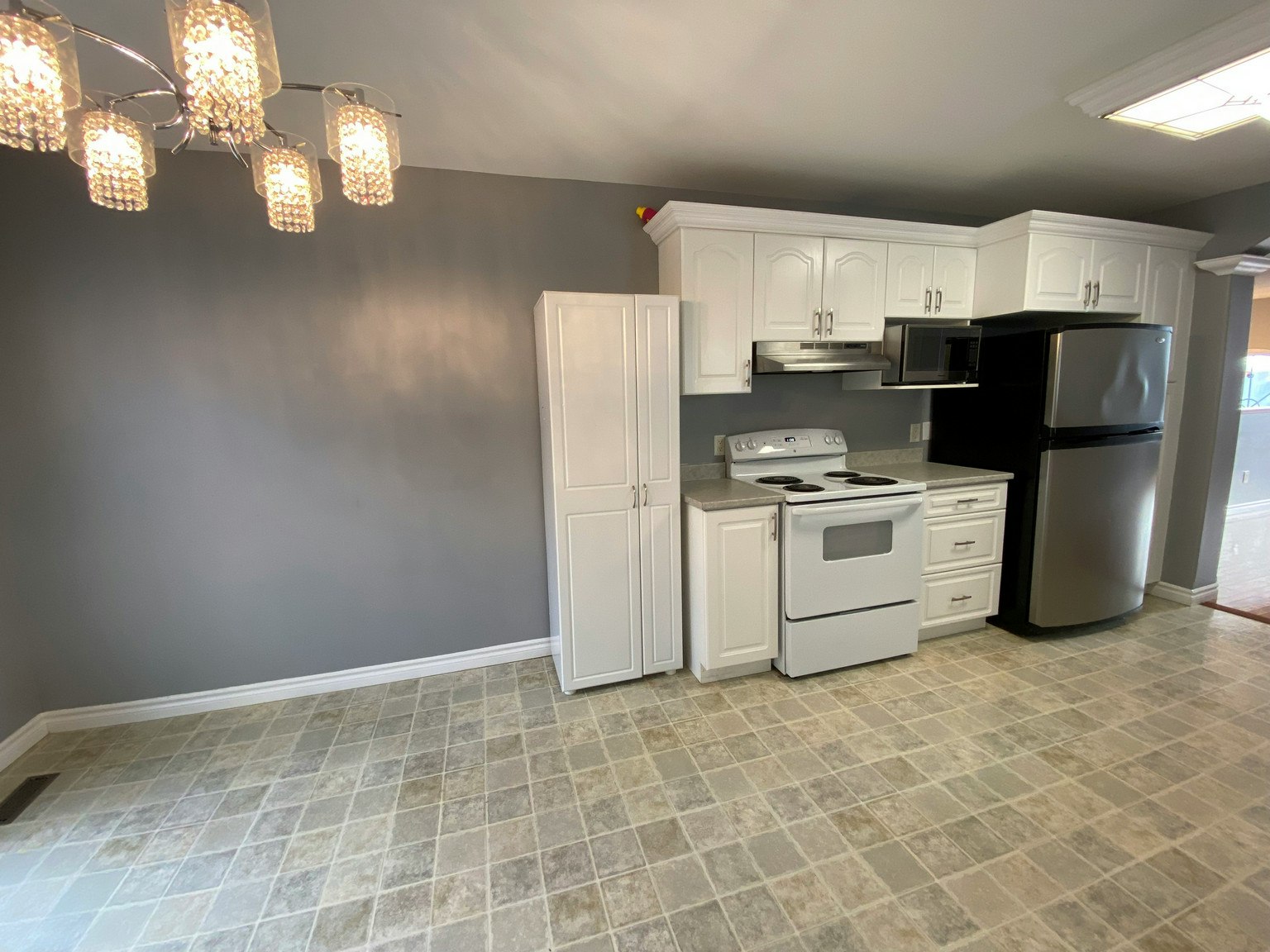 444 Dolshire, Kingston, ON, K7M 9B4 - 8