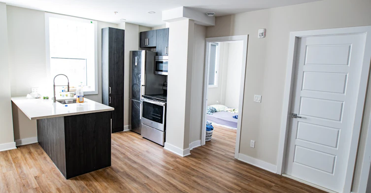 1A-2077 De Maisonneuve Boulevard ouest, Montréal, QC, H3H 1K9 - 5
