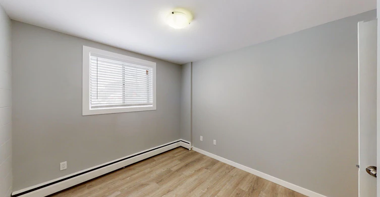 12-128 26 Avenue Northwest, Calgary, AB, T2M 2C7 - 9