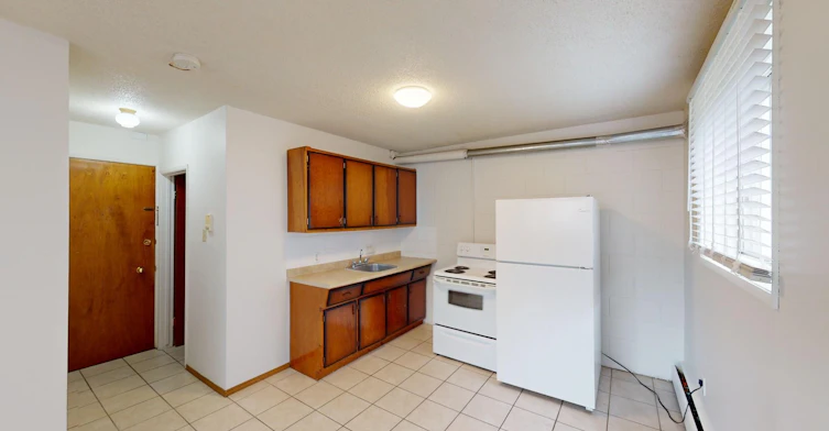 12-128 26 Avenue Northwest, Calgary, AB, T2M 2C7 - 4