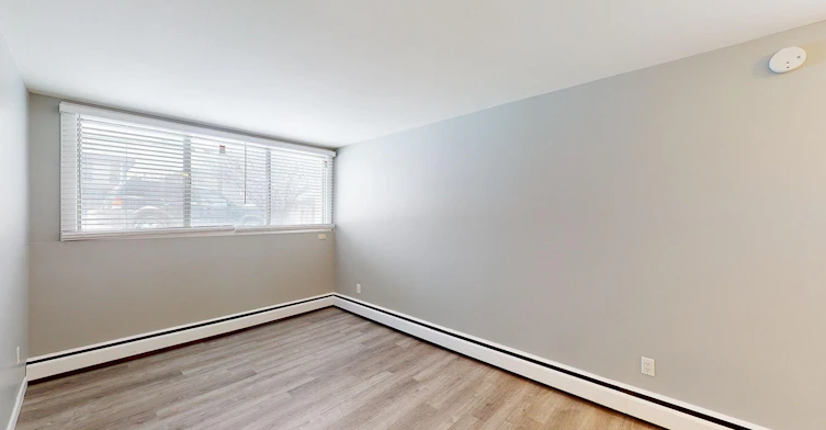 12-128 26 Avenue Northwest, Calgary, AB, T2M 2C7 - 11