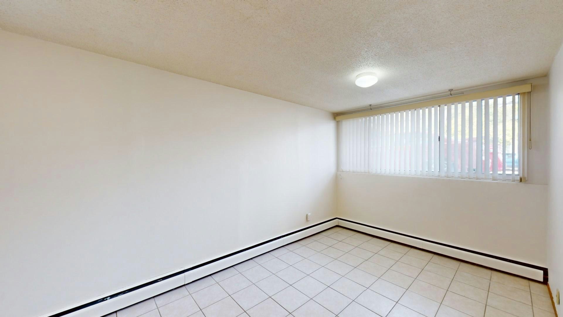 12-128 26 Avenue Northwest, Calgary, AB, T2M 2C7 - 5