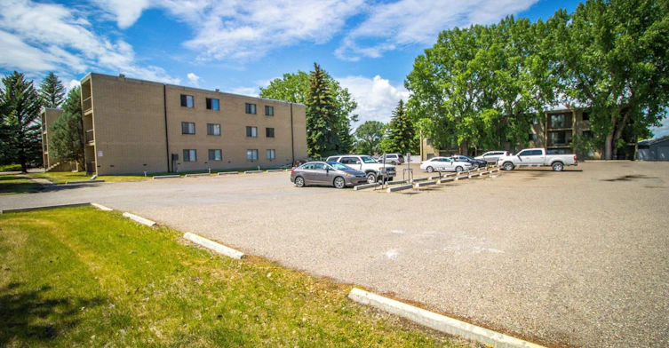 175 Columbia Boulevard West, Lethbridge, AB, T1K 6X4 - 15