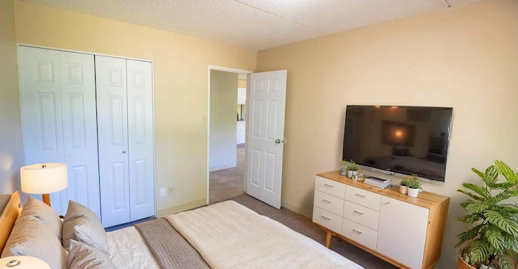175 Columbia Boulevard West, Lethbridge, AB, T1K 6X4 - 5