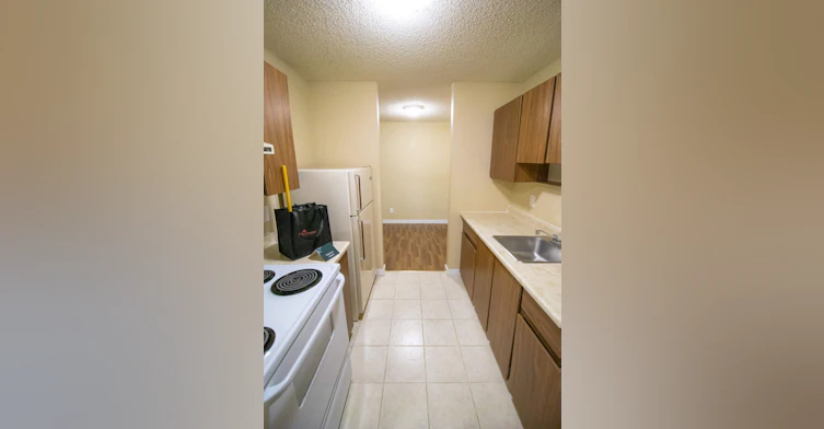 600 Columbia Boulevard West, Lethbridge, AB, T1K 5N8 - 8
