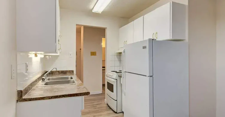 301-11040 83 Street, Edmonton, AB, T5H 1M3 - 7