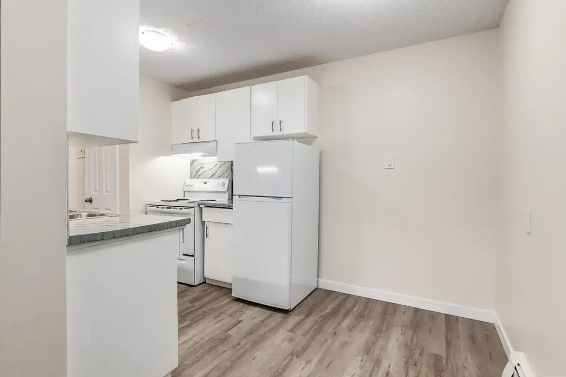 305-11040 83 Street, Edmonton, AB, T5H 1M3 - 14