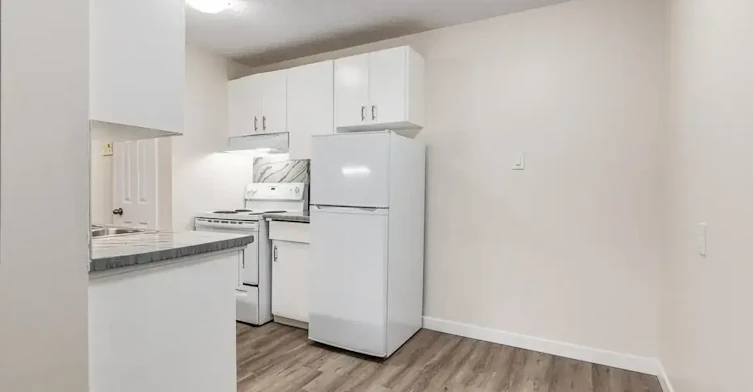 305-11040 83 Street, Edmonton, AB, T5H 1M3 - 14