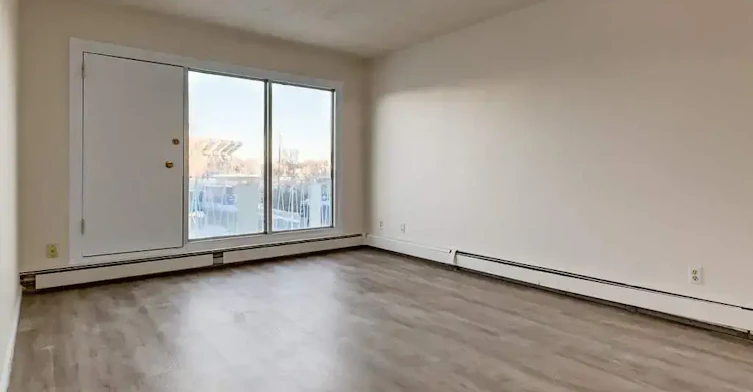 305-11040 83 Street, Edmonton, AB, T5H 1M3 - 6