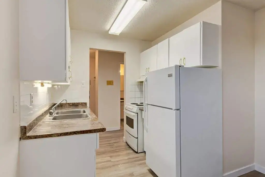305-11040 83 Street, Edmonton, AB, T5H 1M3 - 7