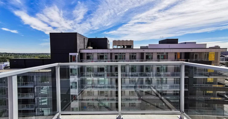 10 Brentwood Common NW, Calgary, AB, T2L 2L6 - 11