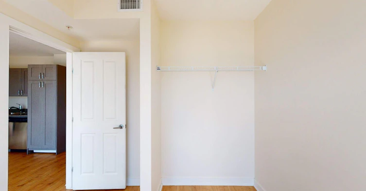 10 Brentwood Common NW, Calgary, AB, T2L 2L6 - 7