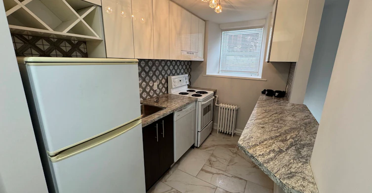 2-575 Maclaren Street, Ottawa, ON, K1R 5K8 - 3