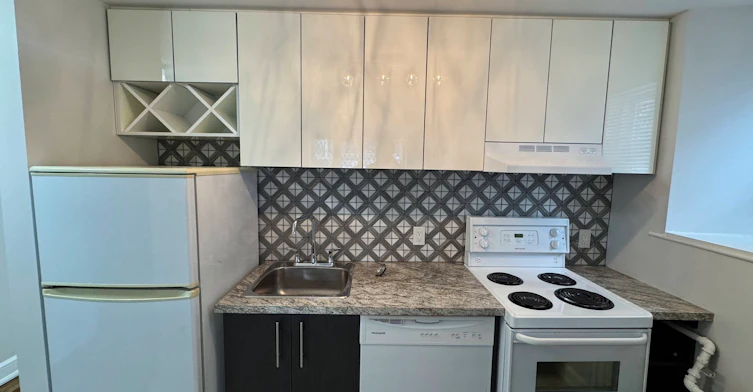 2-575 Maclaren Street, Ottawa, ON, K1R 5K8 - 2