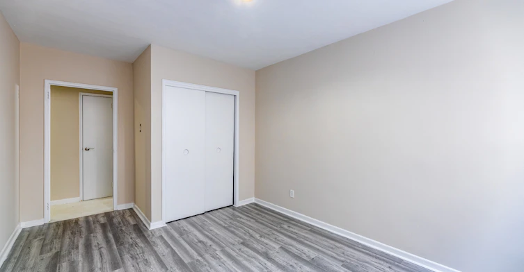 433 Jarvis Street, Toronto, ON, M4Y 2G9 - 4