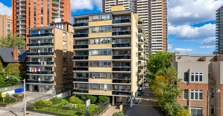 433 Jarvis Street, Toronto, ON, M4Y 2G9