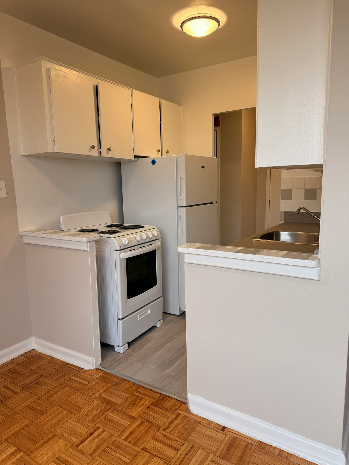 2340 Park Towers Avenue, Mississauga, ON, L5A 1P9 - 2