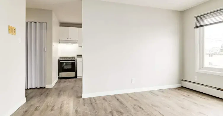 14-10930 83 Street NW, Edmonton, AB, T5H 1M1 - 15