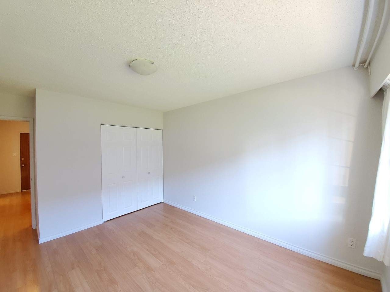 304-6635 Mckay Avenue, Burnaby, BC, V5H 2J3 - 2