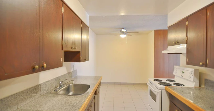 304-6635 Mckay Avenue, Burnaby, BC, V5H 2J3 - 5