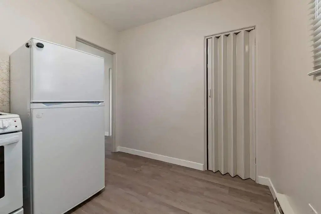 06-6024 118 Avenue NW, Edmonton, AB, T5W 1E7 - 11