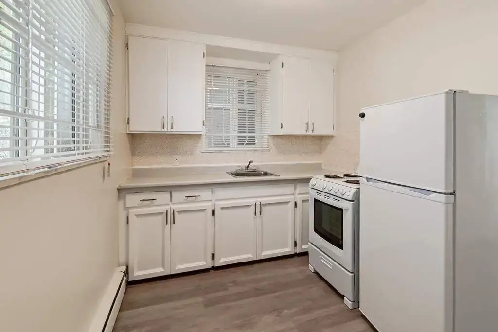 06-6024 118 Avenue NW, Edmonton, AB, T5W 1E7 - 9