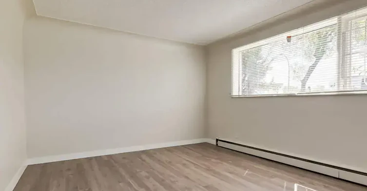 06-6024 118 Avenue NW, Edmonton, AB, T5W 1E7 - 6