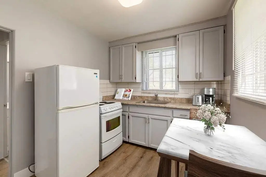 06-6024 118 Avenue NW, Edmonton, AB, T5W 1E7 - 3