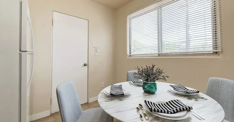 02-6016 118 Avenue NW, Edmonton, AB, T5W 1E7 - 5