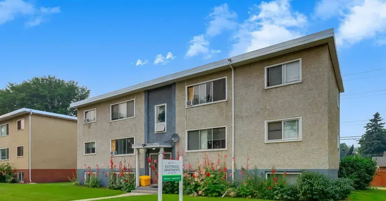 05-6016 118 Avenue NW, Edmonton, AB, T5W 1E7 - 9