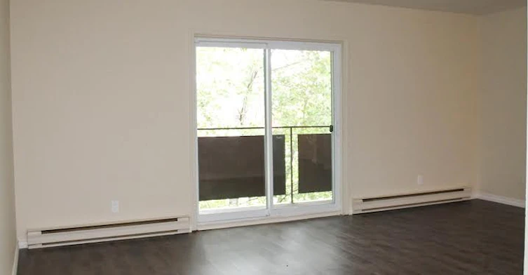 536 536a Goulais Avenue, Sault Ste. Marie, ON, P6C 5A7 - 3