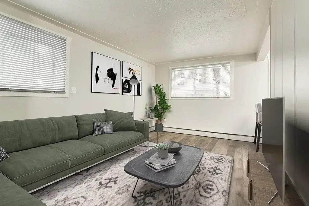 08-10029 111 Street NW, Edmonton, AB, T5K 1K4 - 2