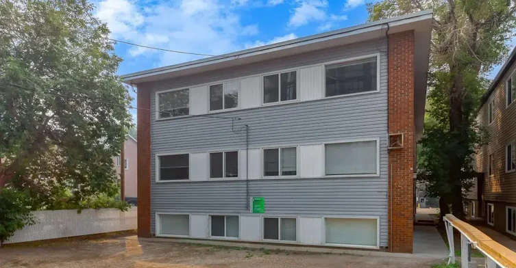 11-10029 111 Street NW, Edmonton, AB, T5K 1K4 - 11