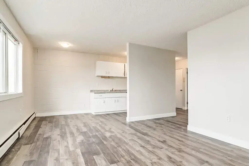 401-10125 153 Street NW, Edmonton, AB, T5P 2B4 - 16