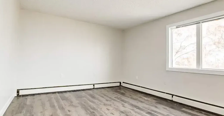 401-10125 153 Street NW, Edmonton, AB, T5P 2B4 - 14
