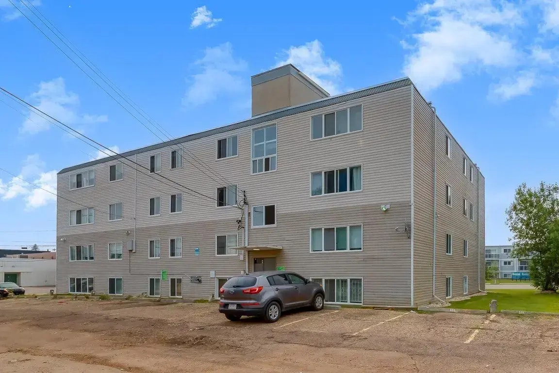 401-10125 153 Street NW, Edmonton, AB, T5P 2B4 - 24