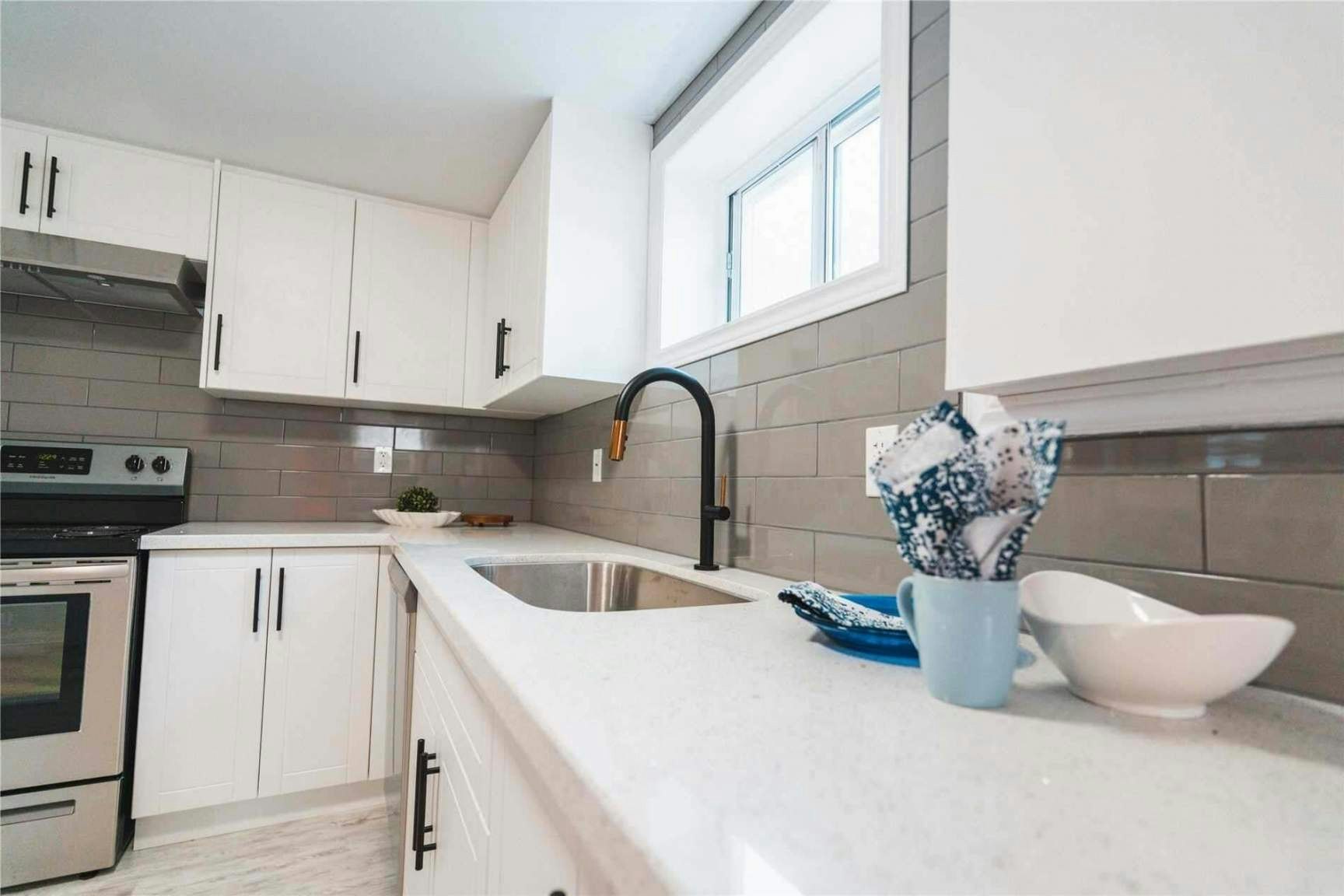 1-1377 Oxford Street, Oshawa, ON, L1J 3W7 - 2