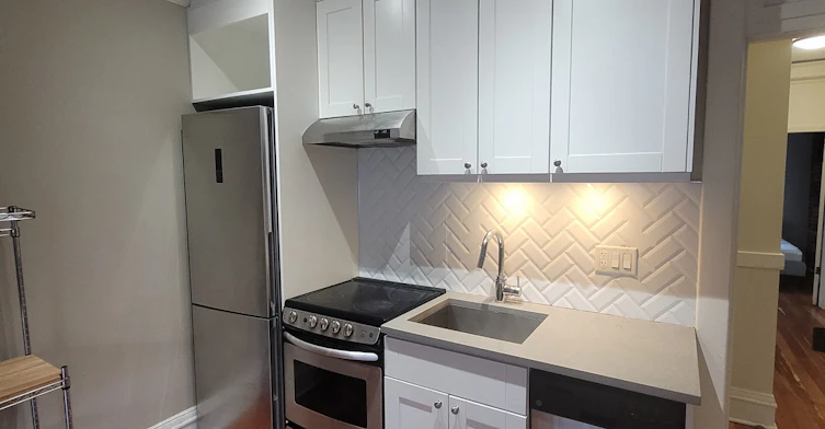 202-1035 Granville Street, Vancouver, BC, V6Z 1L4